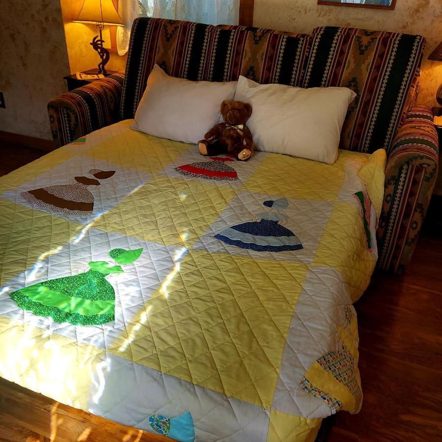 Three Bears Inn Saint Anthony Dış mekan fotoğraf