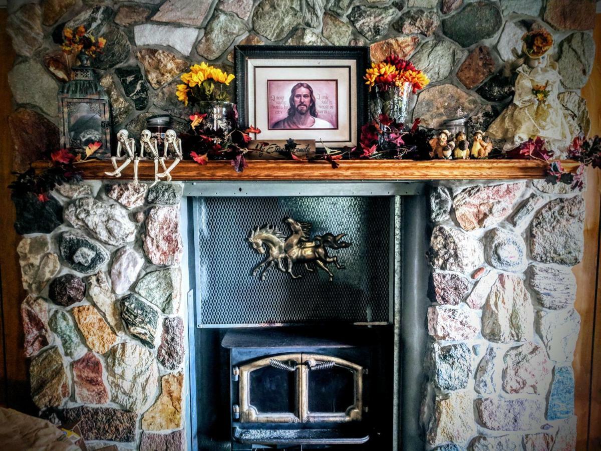 Three Bears Inn Saint Anthony Dış mekan fotoğraf